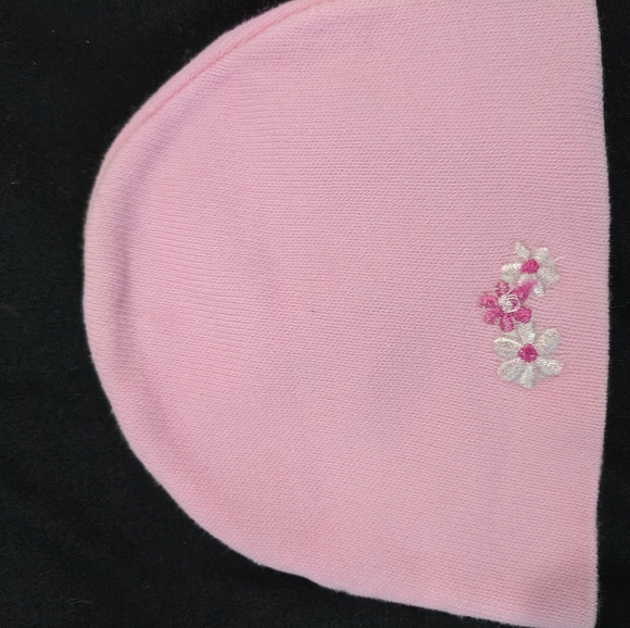 Bundle Infant hats 0-3 mos. - Picture 3 of 14